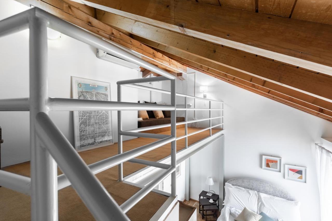 A Casa Nuccia Mansarda By Holiday Solutions Como Kültér fotó